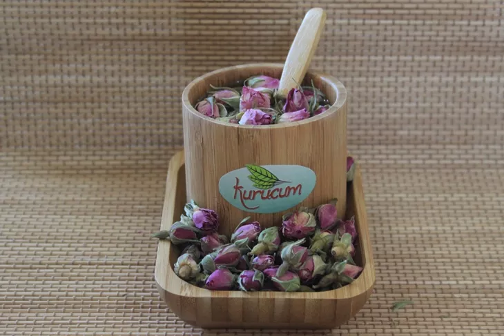 dried rose buds-6
